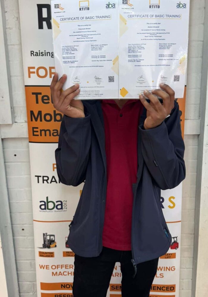 WhatsApp Image 2025-10-03 at 00.12.53_890a5727